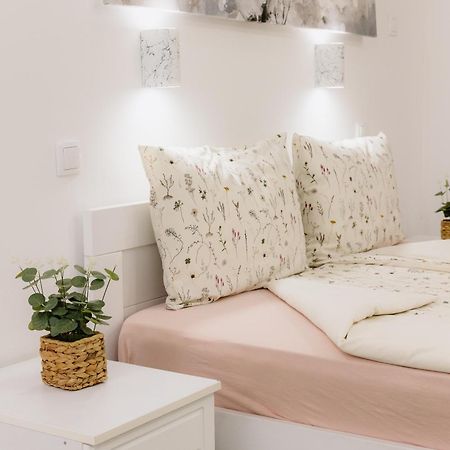 Guest House Lila Сомбор Экстерьер фото